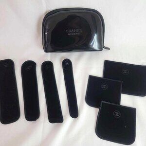 CHANEL MAQUILLAGE 7" Black Glossy Cosmetic Makeup Bag/Pouch w/ 7 Felt Sleeves